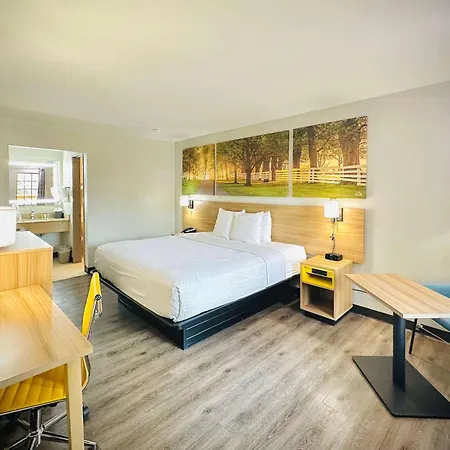 Days Inn By Wyndham Westend Alexandria,Va Washington Dc Area